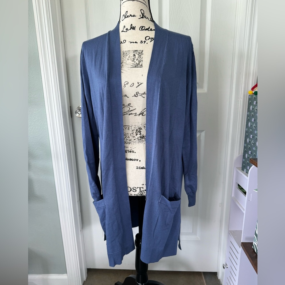 Love Elle Blue Cardigan Size Medium